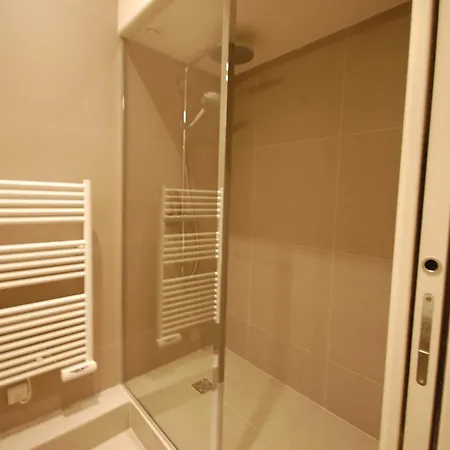 2 St Germain Des Pres *