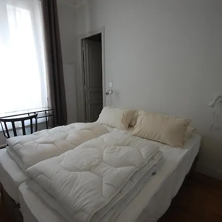 2 St Germain Des Pres *